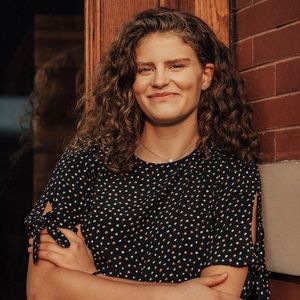 Meet your Posher, Claire